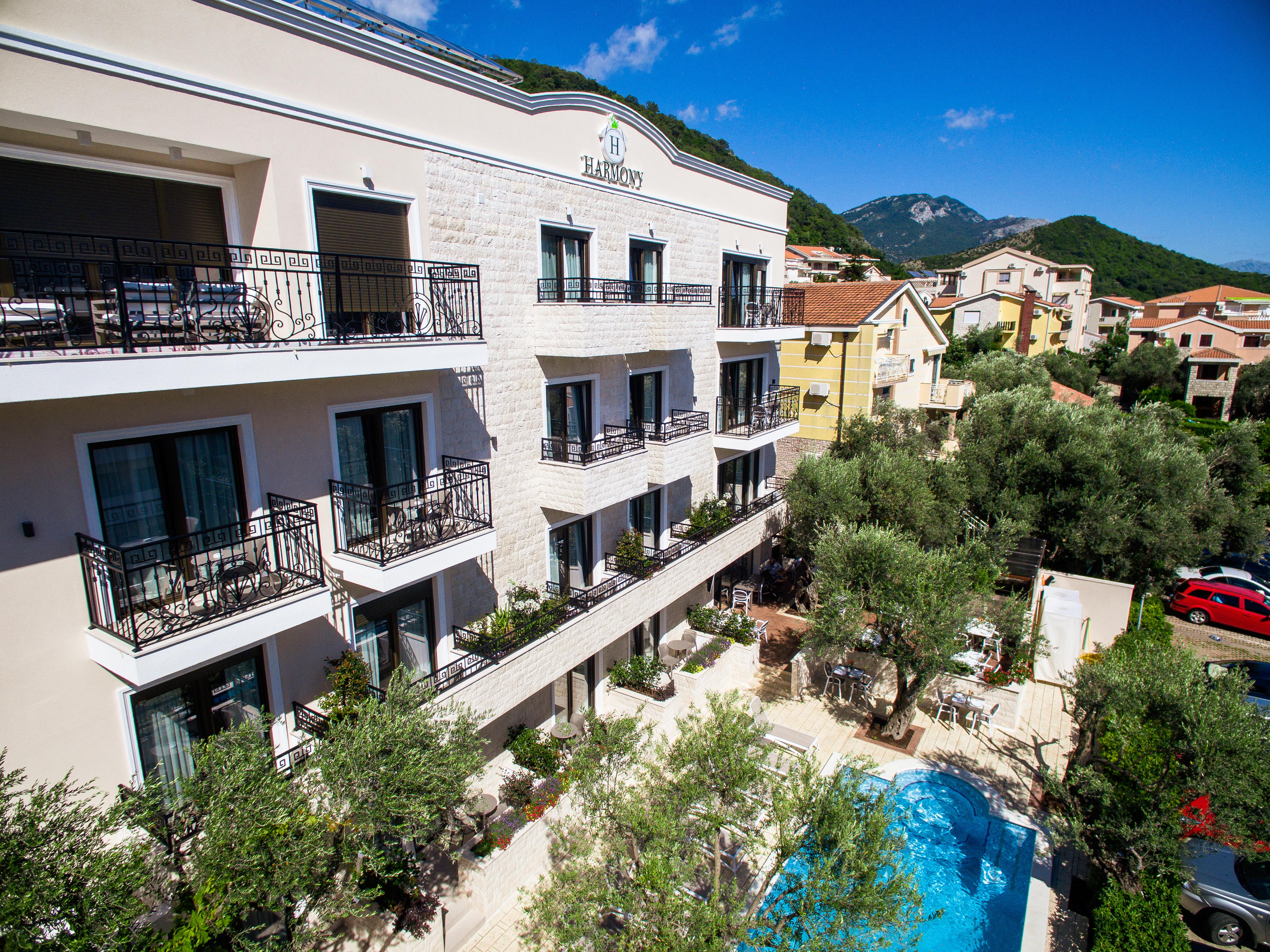 Hotel Harmony By Aycon Petrovac Eksteriør bilde