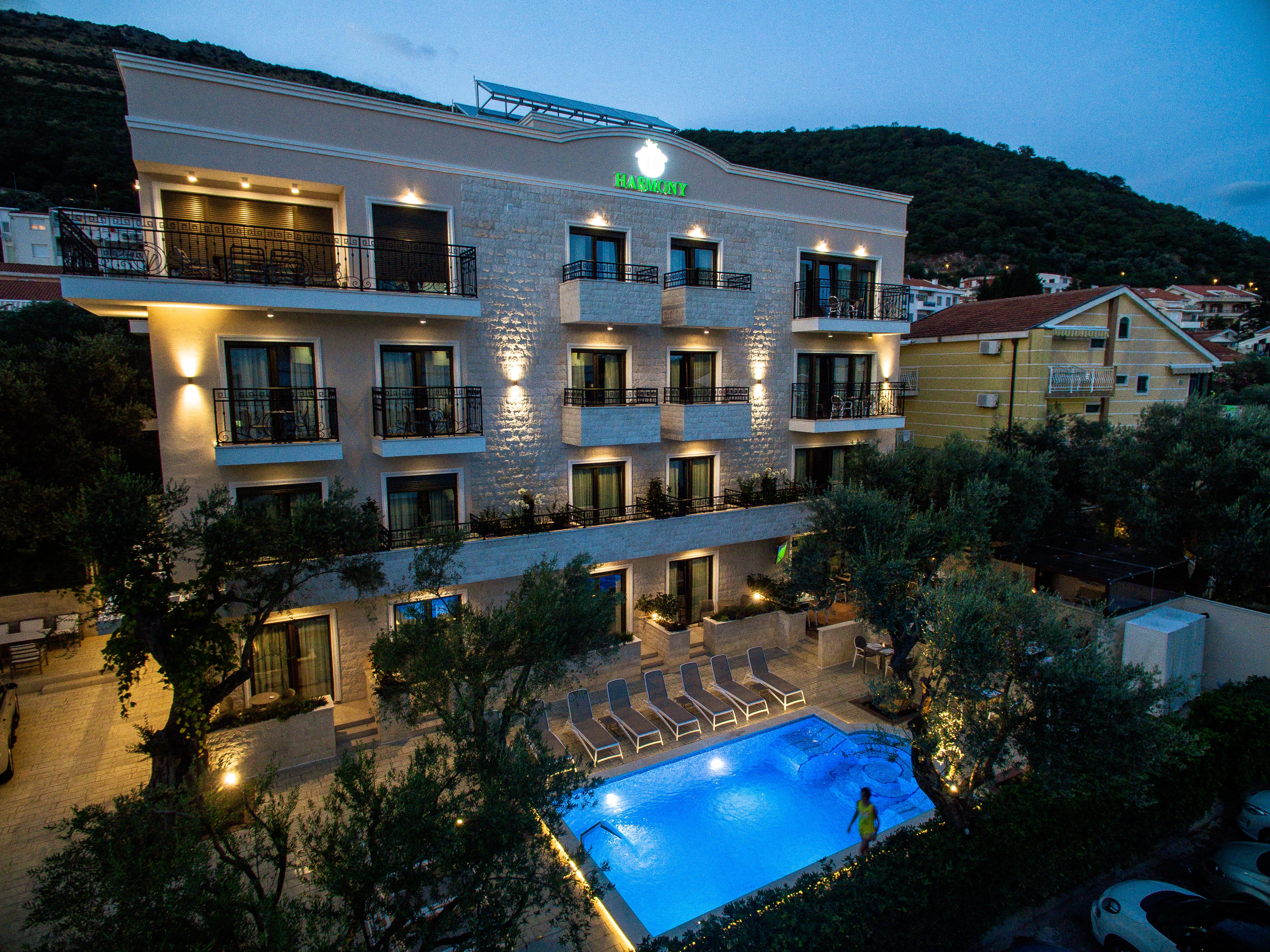 Hotel Harmony By Aycon Petrovac Eksteriør bilde